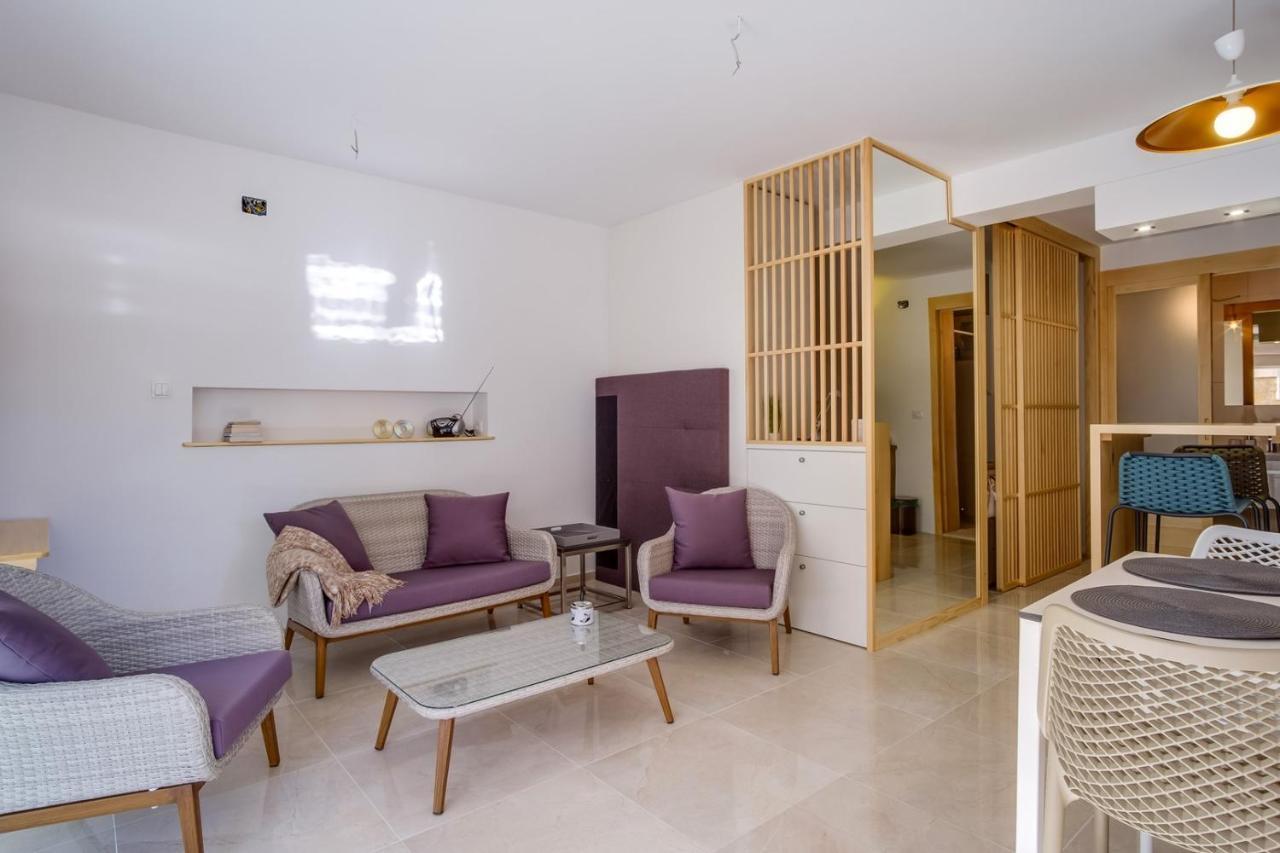 Elegant Apartment Iris Mali Lošinj Dış mekan fotoğraf